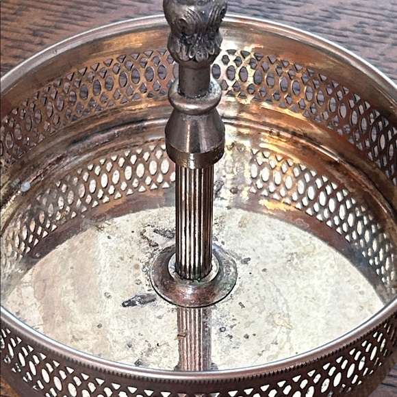 Wales of Sheffield Vintage Silverplate Cut Glass Cruet Set Made in Italy - Picture 14 of 16